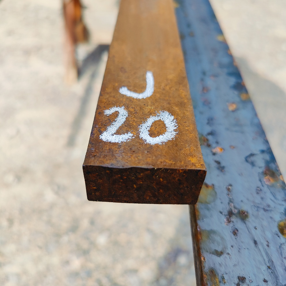J20-LATTA-20x40