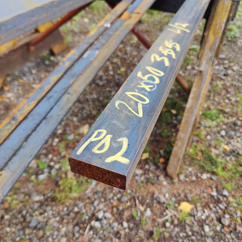 P02-LATTA-20x50